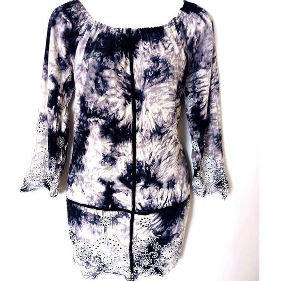 NWOT Romeo and Juliet Couture Tie Dye Embroidered Tunic - Picture 2 of 10